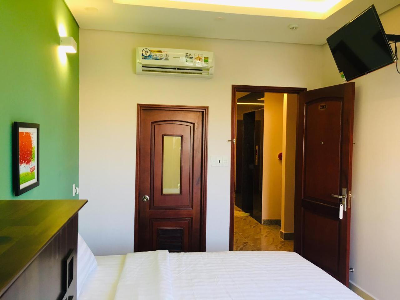 Spring Hotel Thu Dau Mot 外观 照片